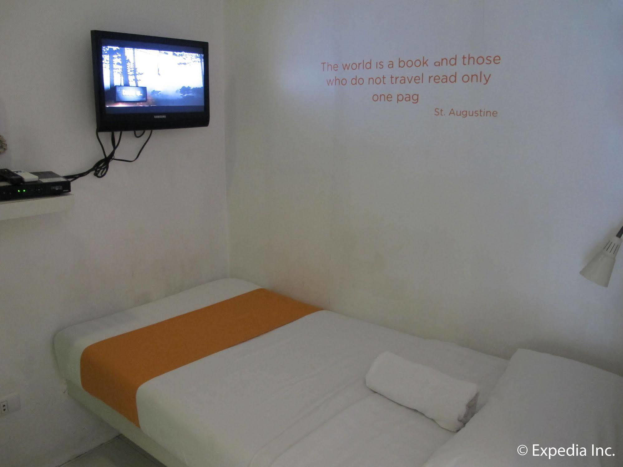 Islands Stay Hotels - Uptown Себу Экстерьер фото